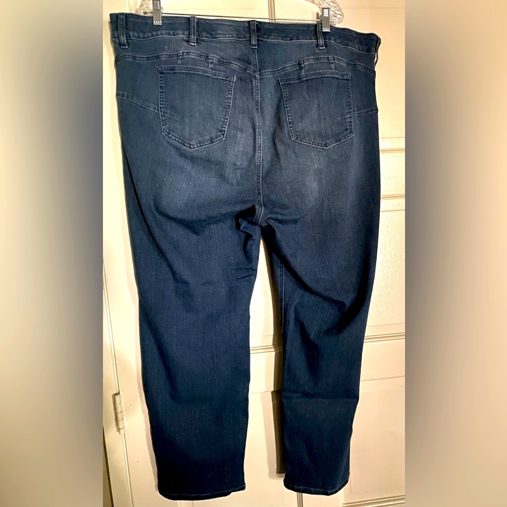 Pre-loved Torrid Bombshell Straight Leg Jean Size 26R - Picture 3 of 5
